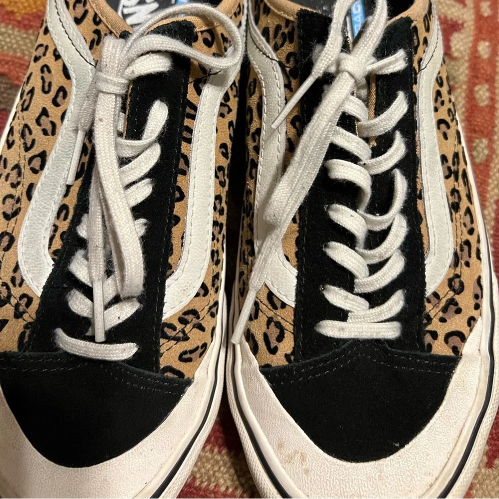 Vans Tan & Black Cheetah Skater Sneakers 9 women 7.5 men - Picture 11 of 14